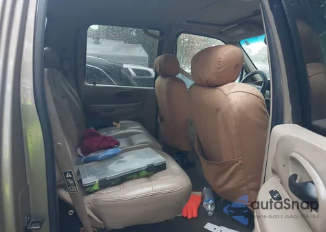 2003 Ford F-150 Lariat/Xlt из США, поврежденный, VIN 1FTRW08L53KB68875